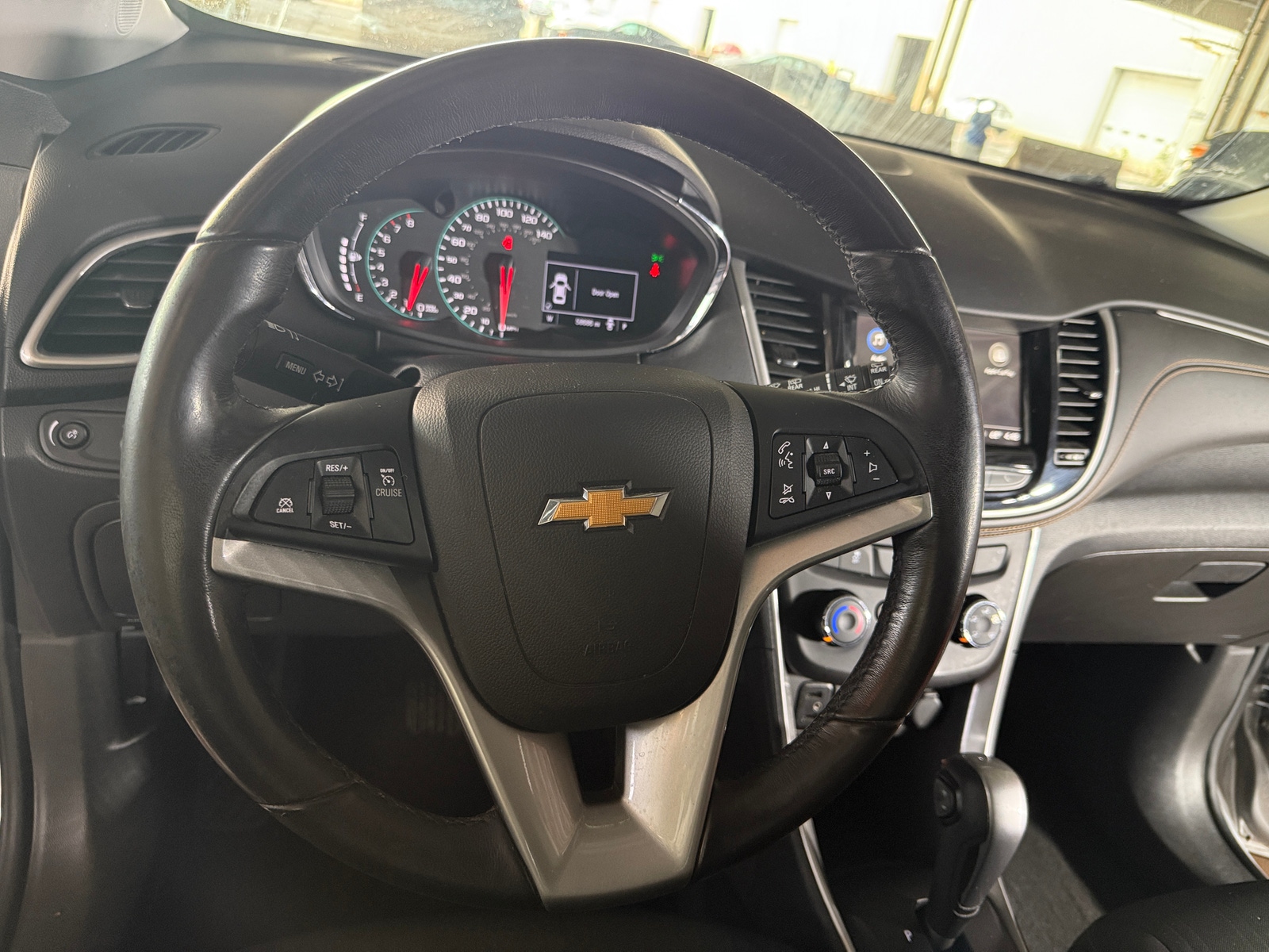 Thumbnail: 2018 Chevrolet Trax - 5