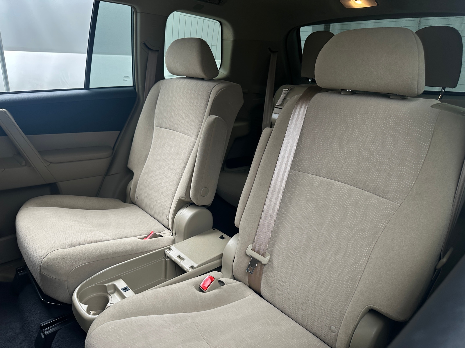 Thumbnail: 2013 Toyota Highlander - 6
