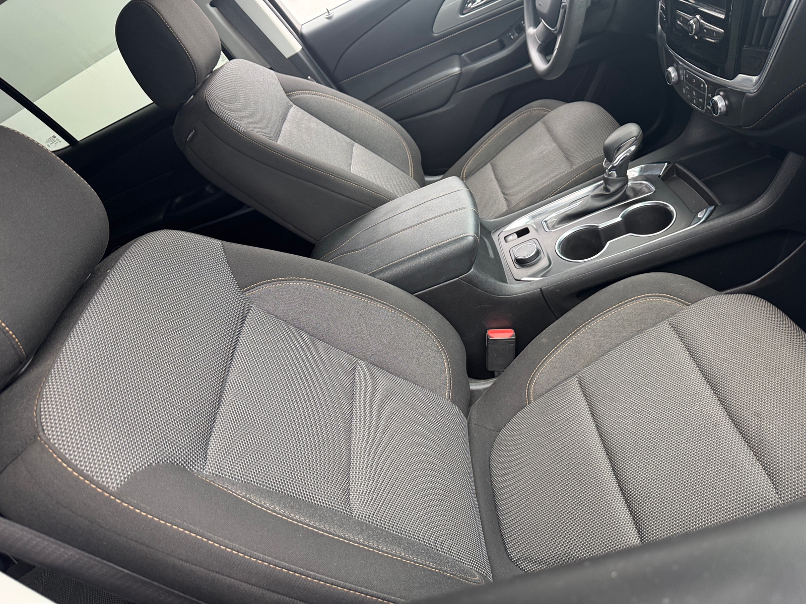 Thumbnail: 2021 Chevrolet Traverse - 2