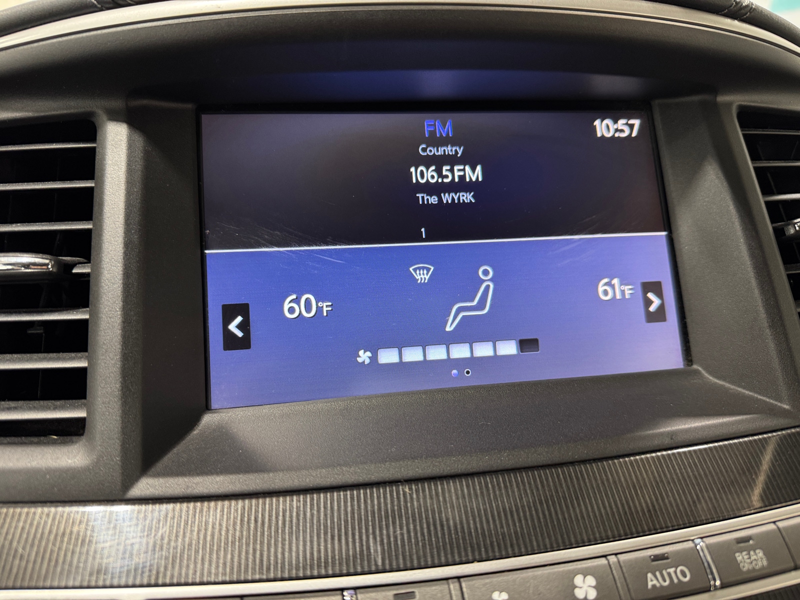 Thumbnail: 2019 INFINITI QX60 - 3