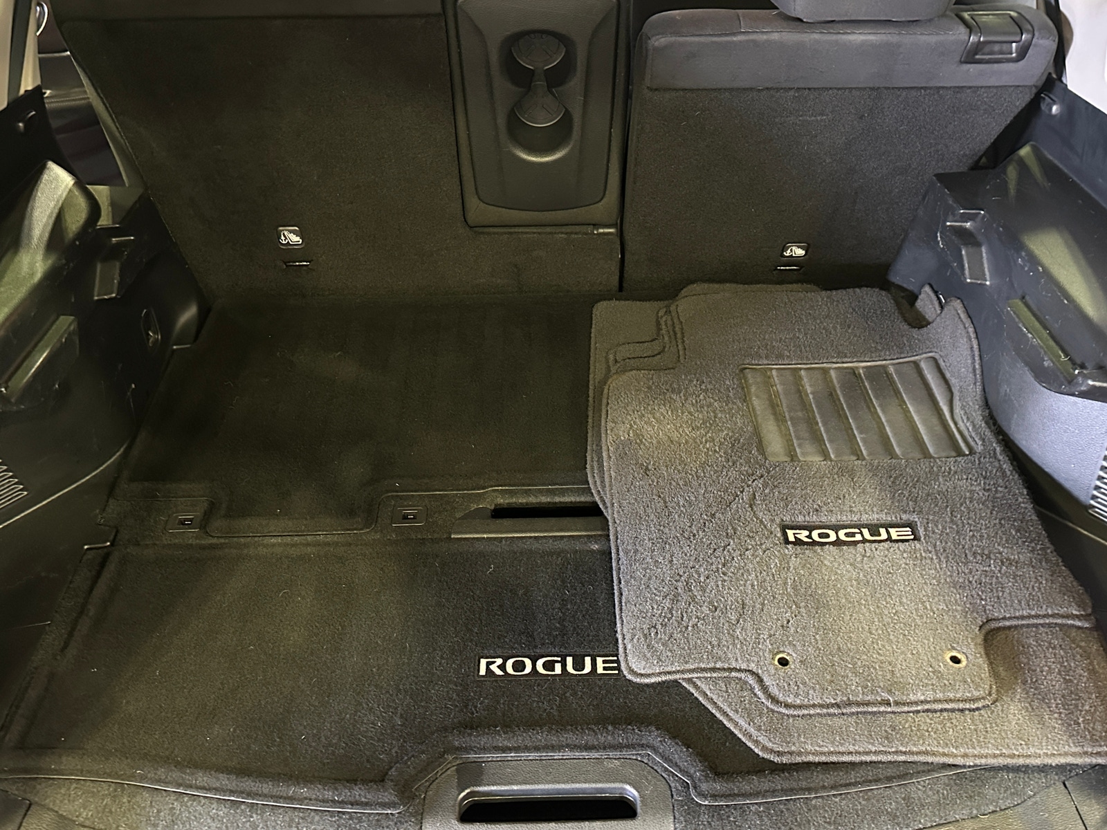 Thumbnail: 2016 Nissan Rogue - 7