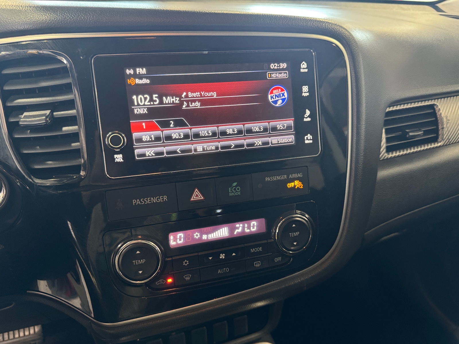 Thumbnail: 2018 Mitsubishi Outlander - 4