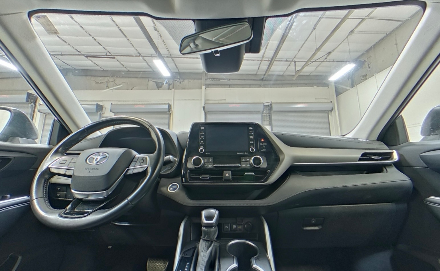 Thumbnail: 2021 Toyota Highlander - 3