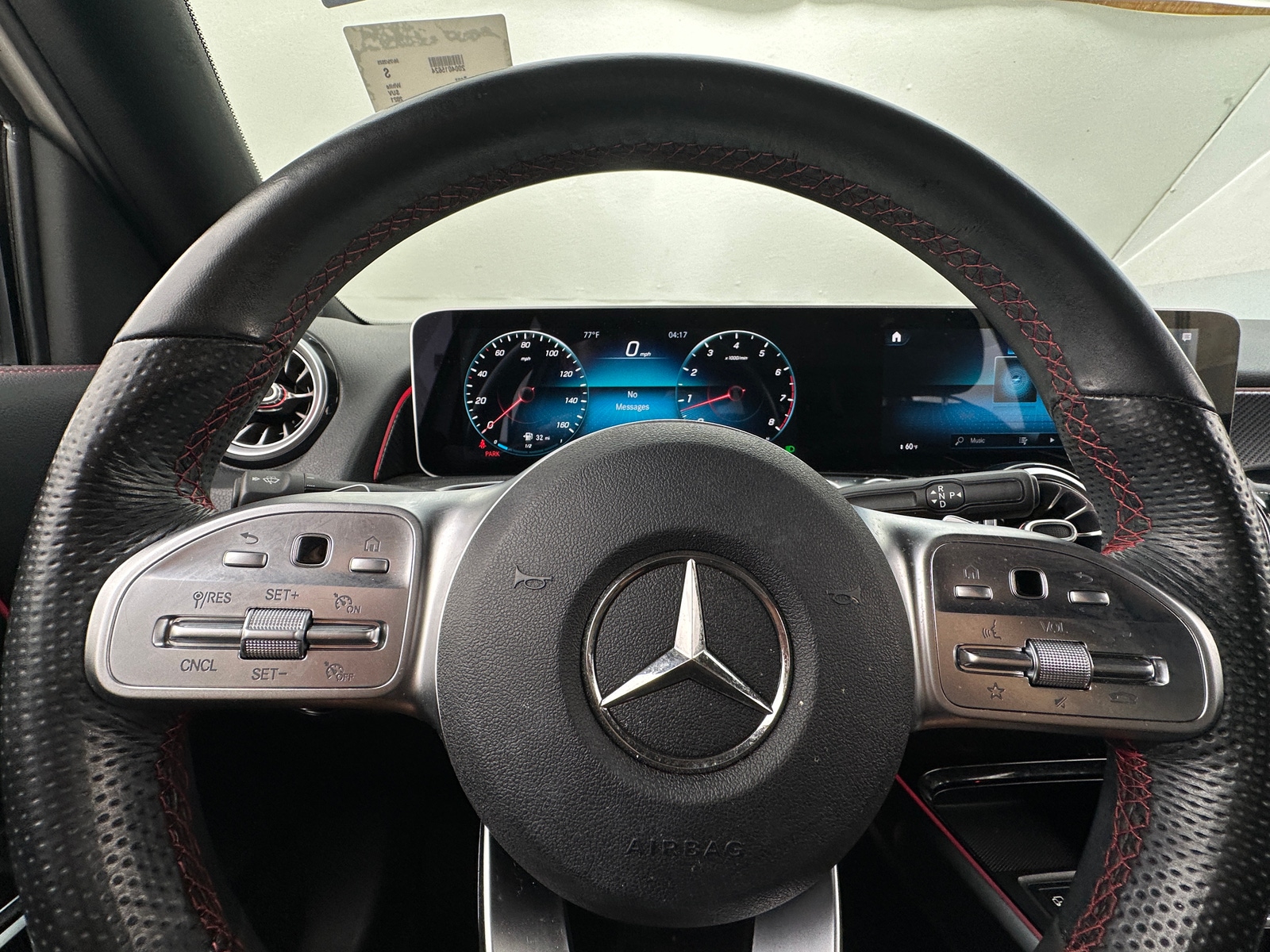 Thumbnail: 2021 Mercedes-Benz GLB - 4