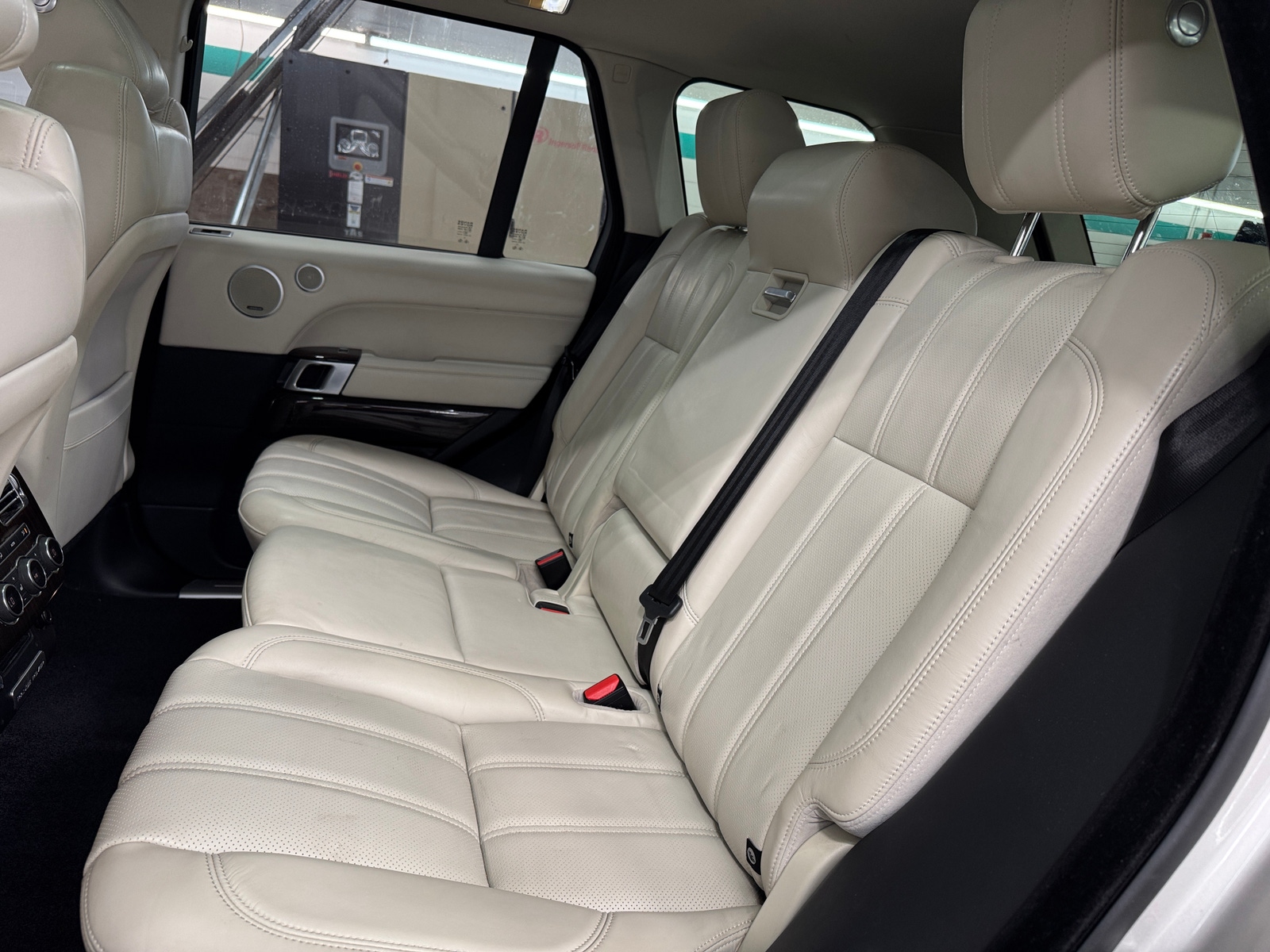 Thumbnail: 2016 Land Rover Range Rover - 5