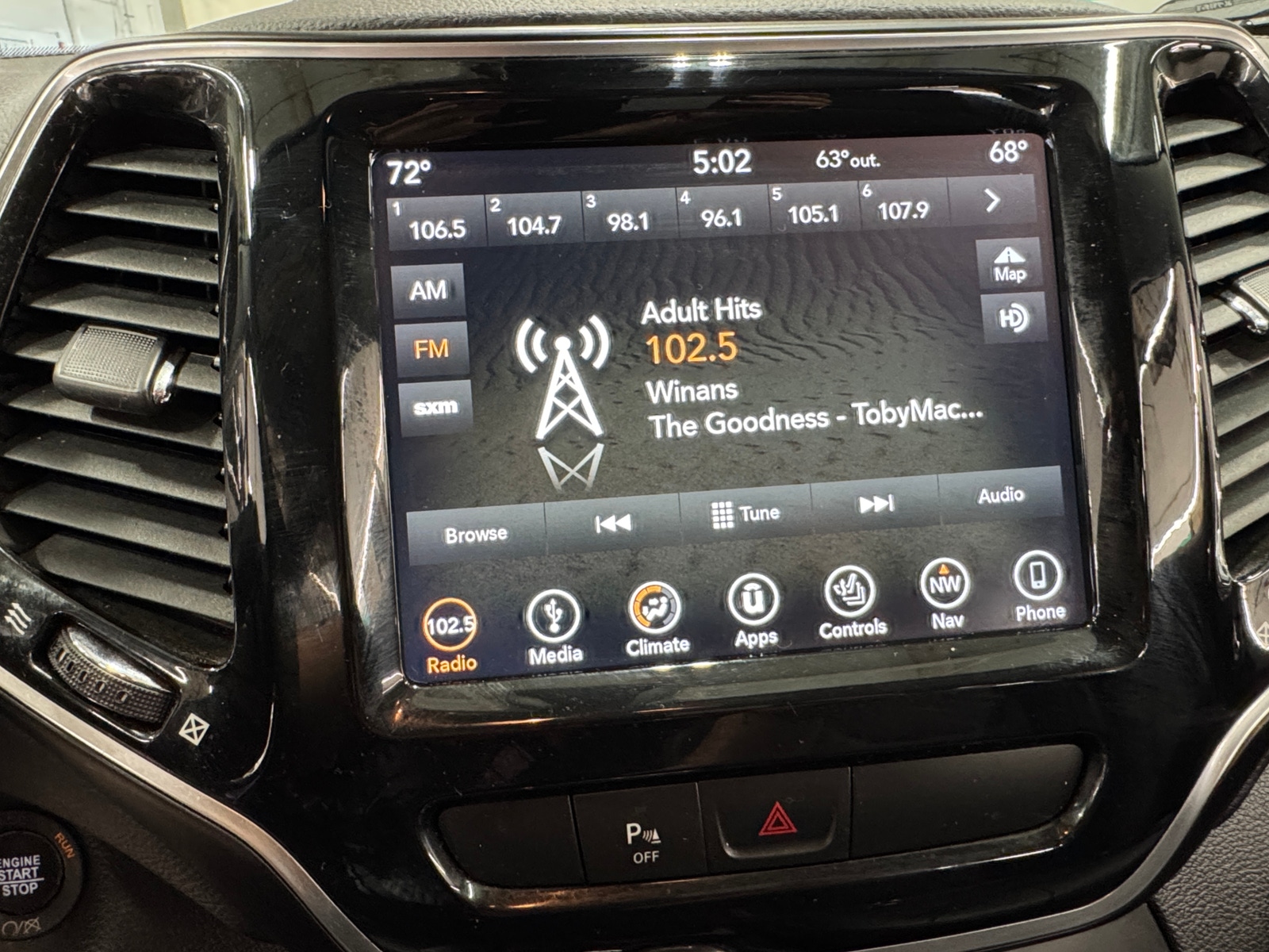 Thumbnail: 2019 Jeep Cherokee - 3
