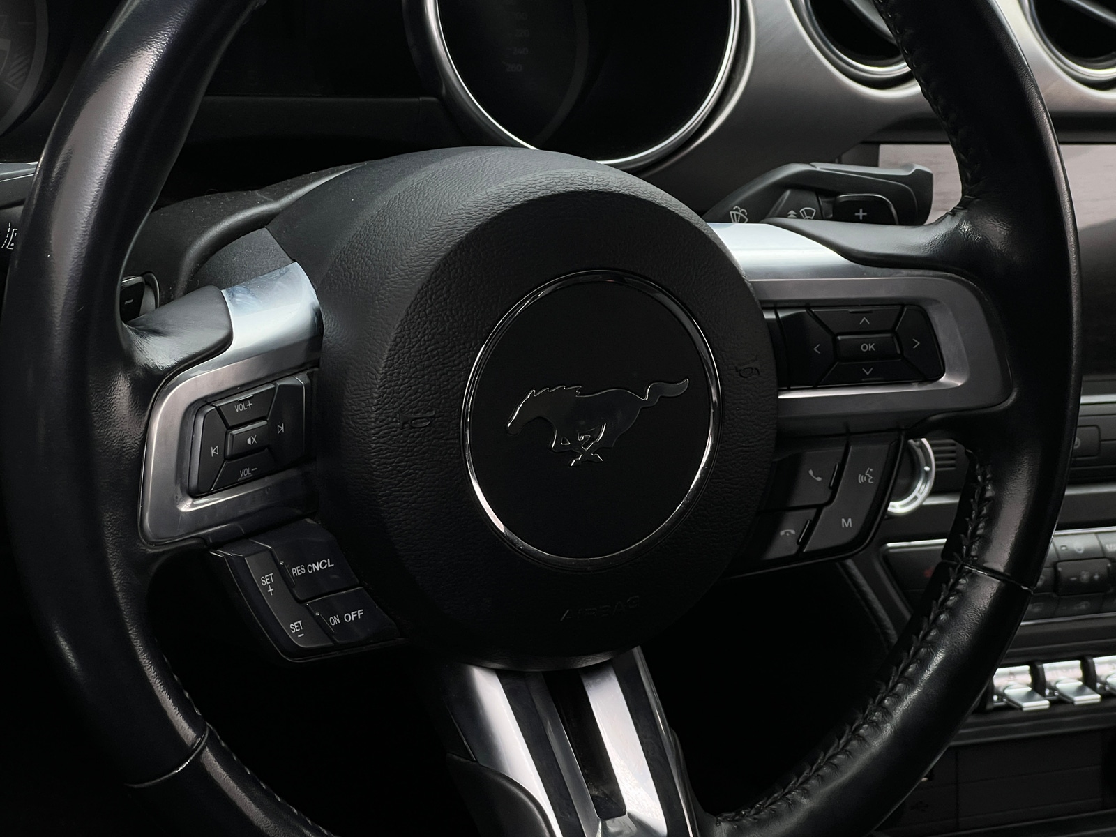 Thumbnail: 2022 Ford Mustang - 3