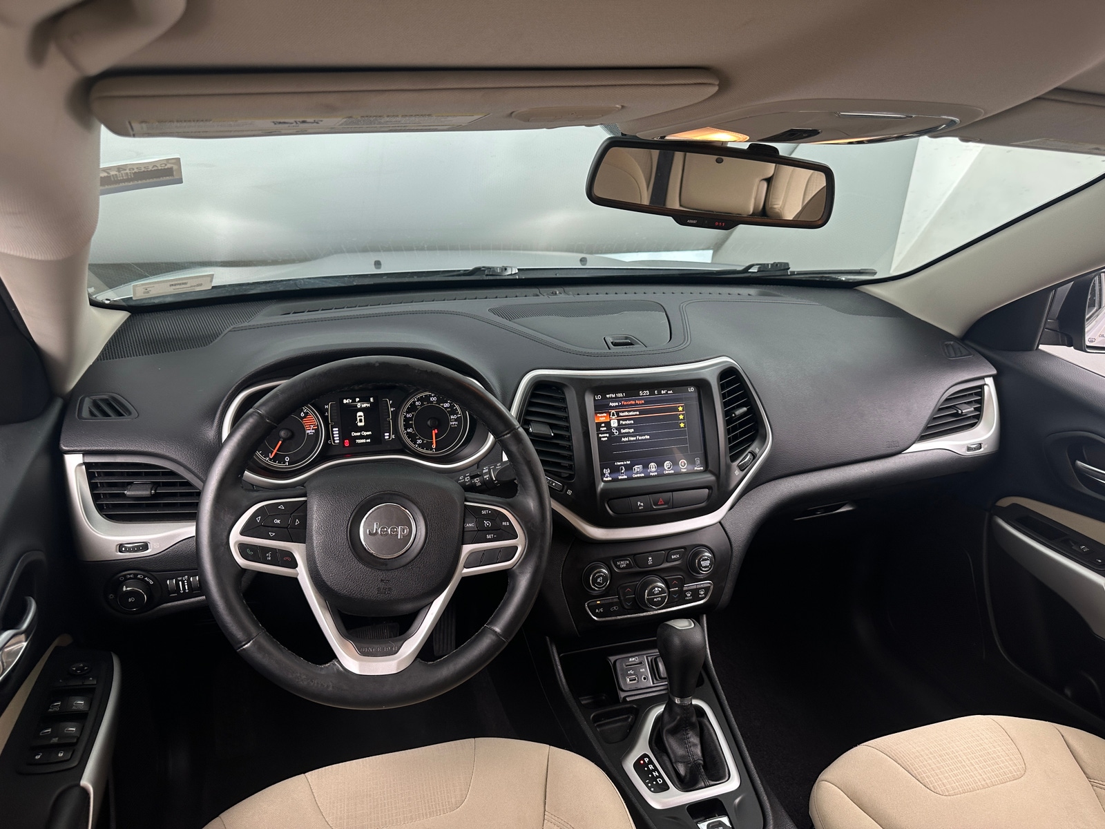 Thumbnail: 2017 Jeep Cherokee - 3