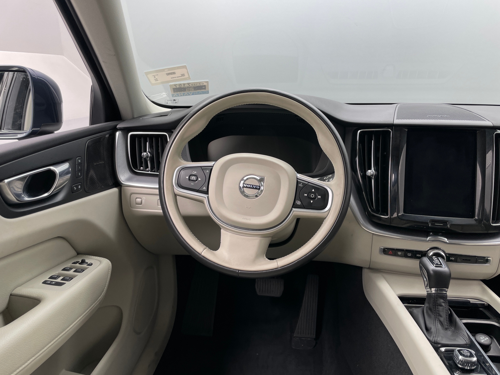Thumbnail: 2020 Volvo XC60 - 4