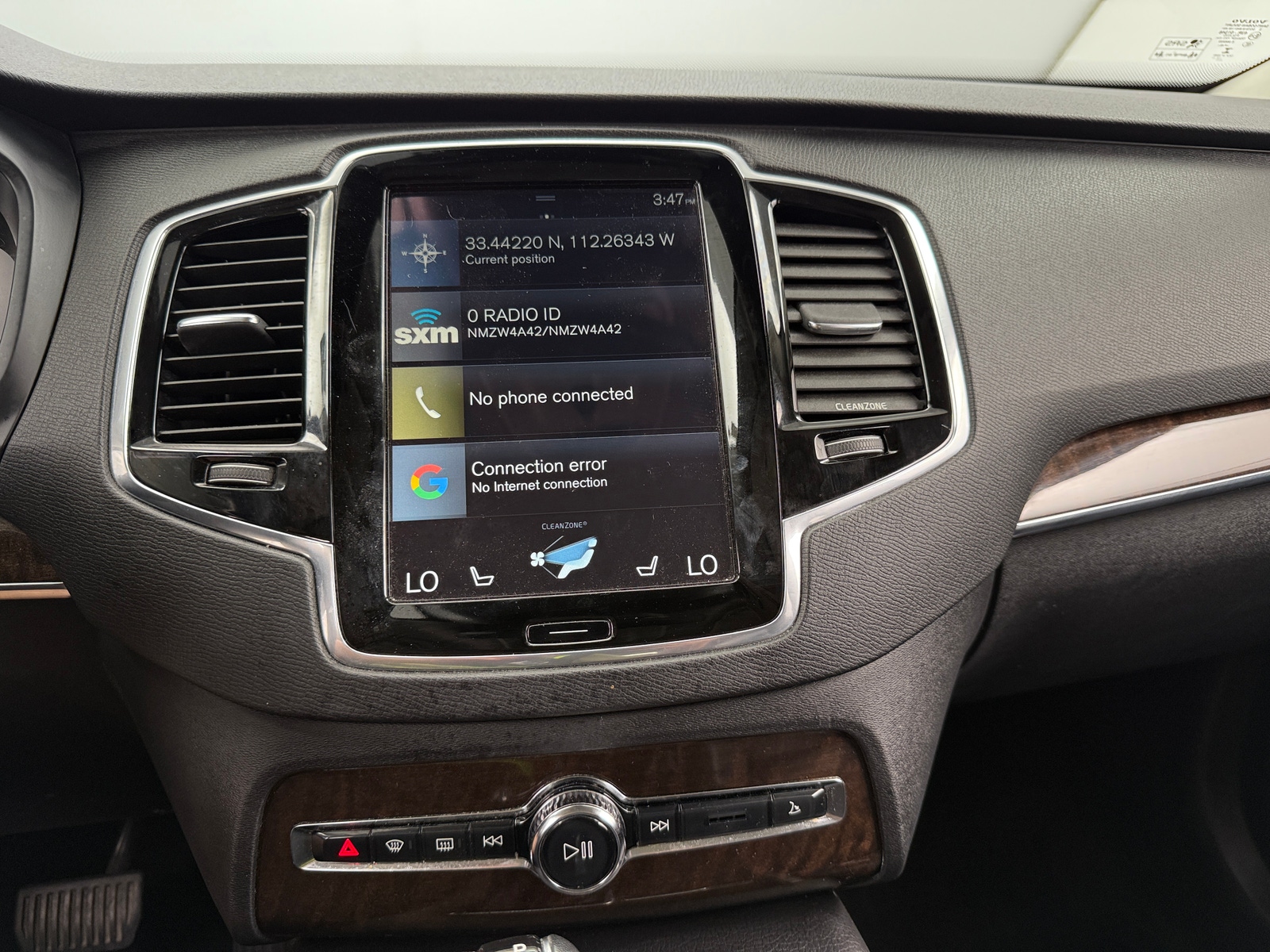 Thumbnail: 2016 Volvo XC90 - 3