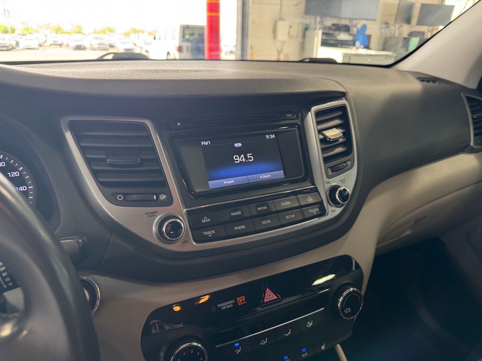 Thumbnail: 2017 Hyundai Tucson - 4