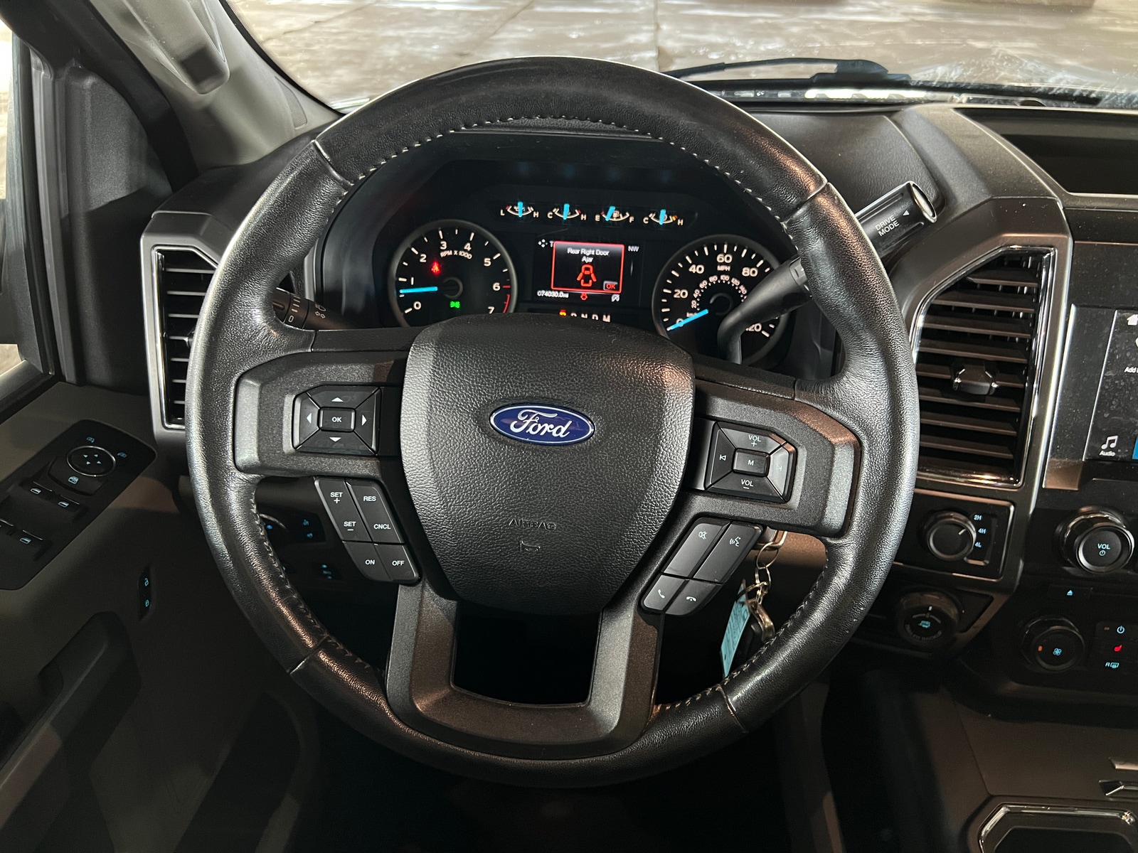 Thumbnail: 2018 Ford Econoline - 5