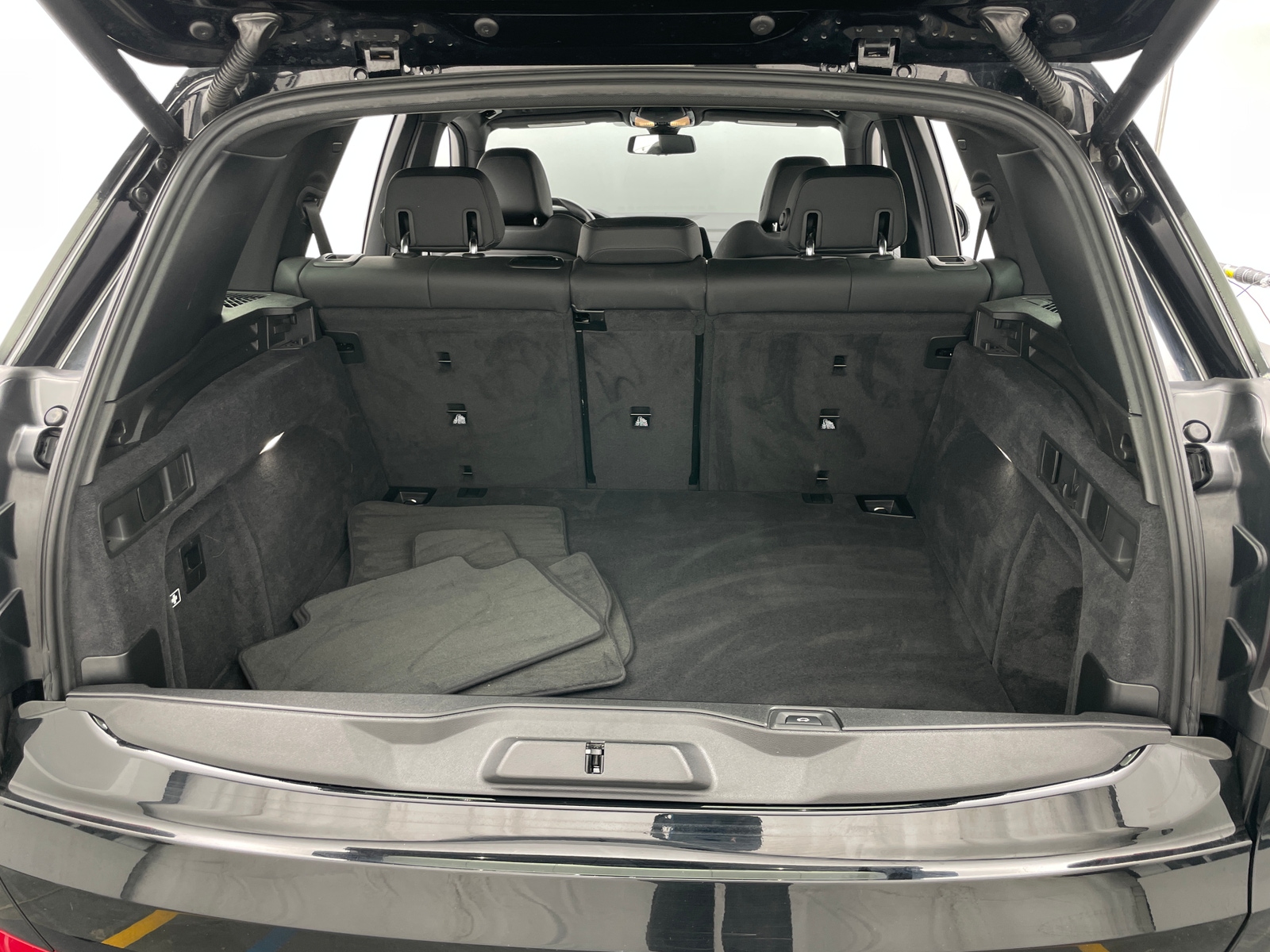 Thumbnail: 2019 BMW X5 - 6