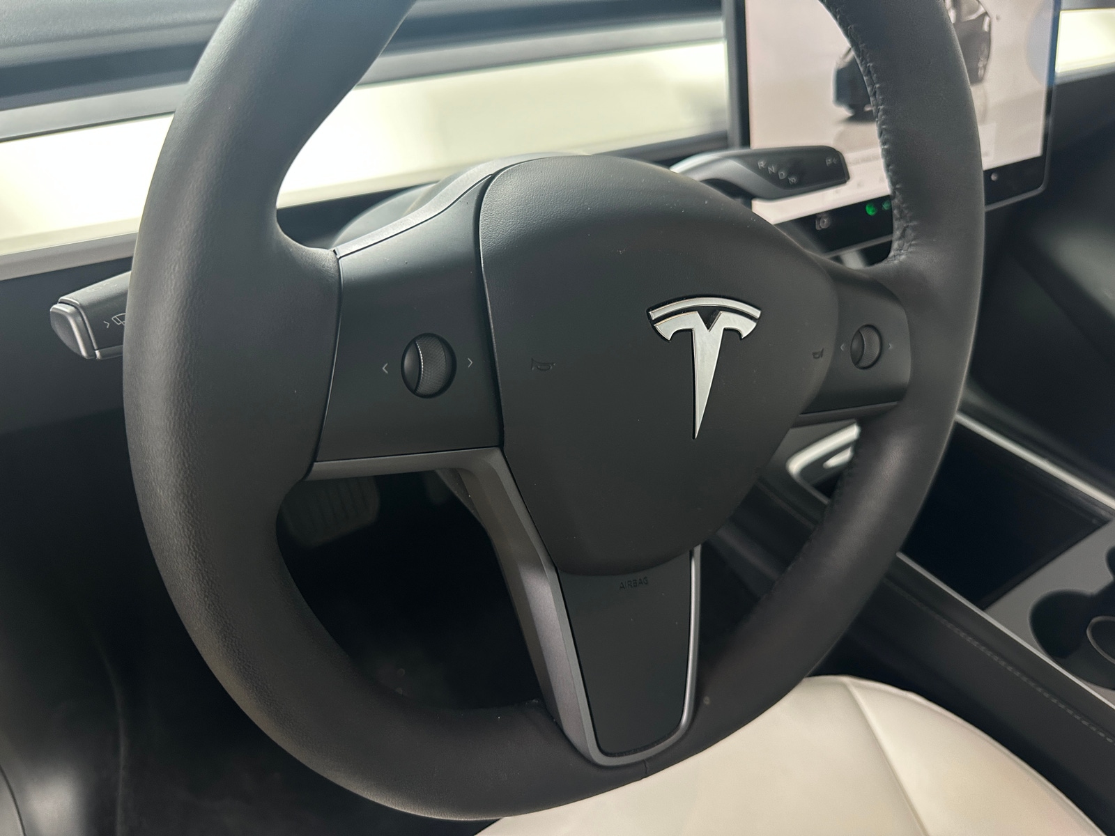 Thumbnail: 2023 Tesla Model Y - 4