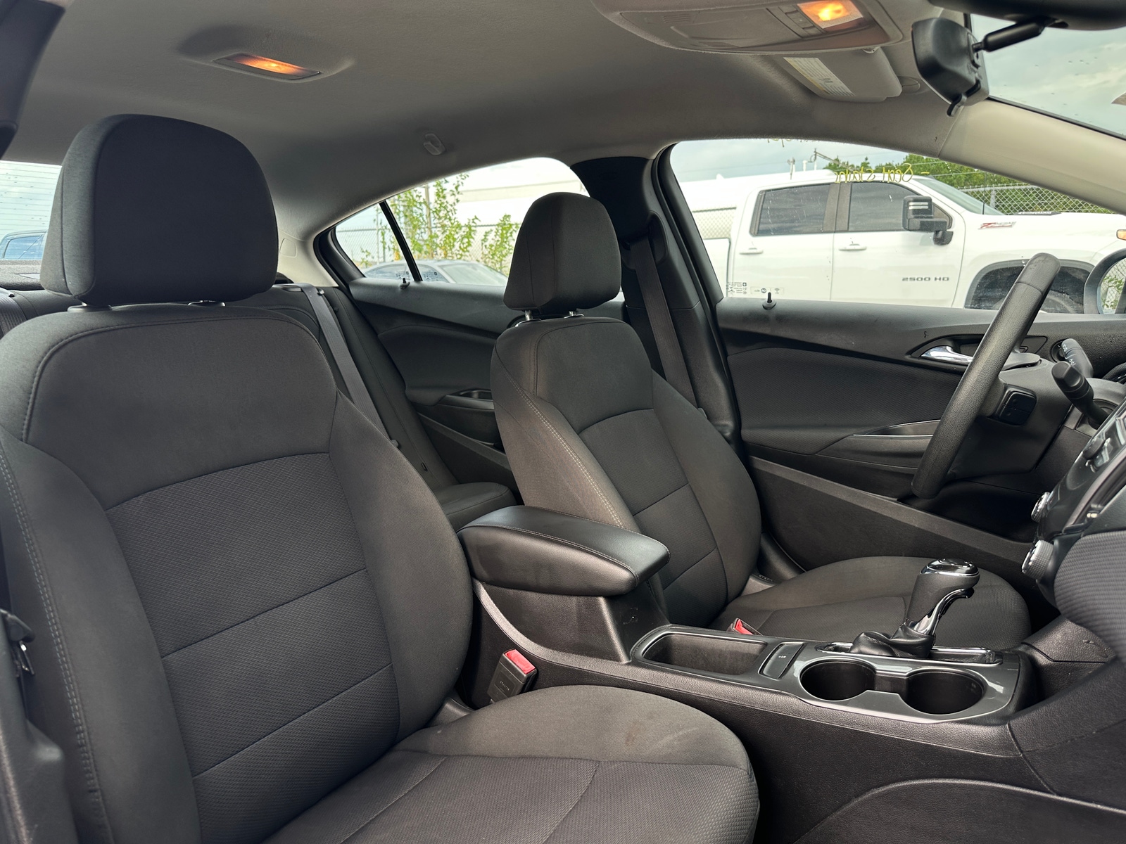 Thumbnail: 2017 Chevrolet Cruze - 2