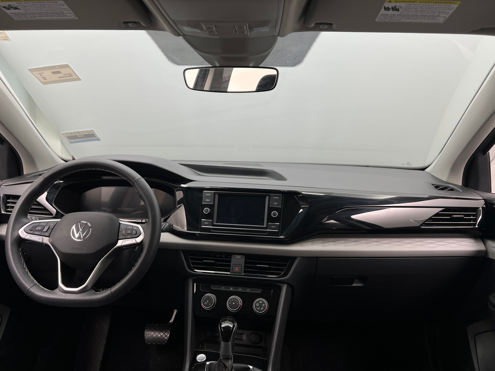 Thumbnail: 2024 Volkswagen Taos - 3