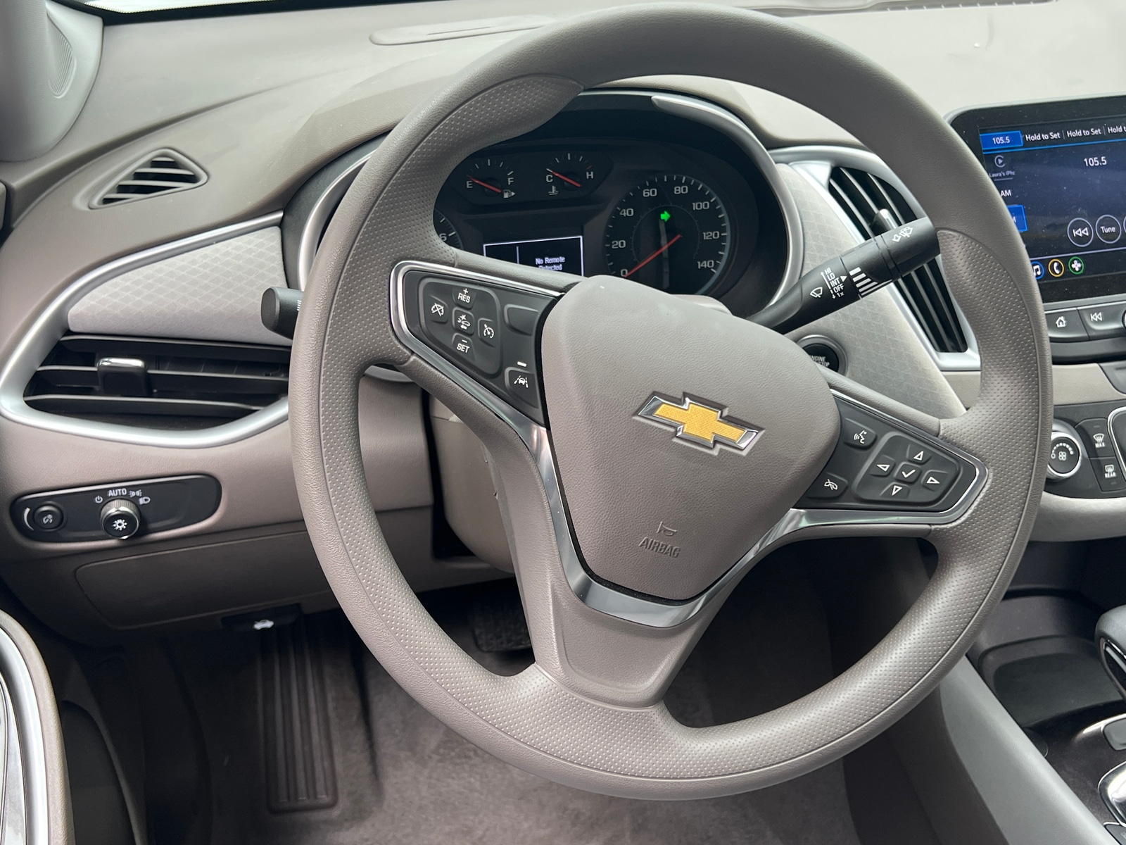 Thumbnail: 2023 Chevrolet Malibu - 5
