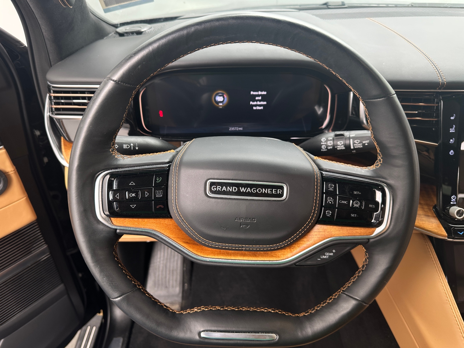 Thumbnail: 2023 Jeep Grand Wagoneer - 4