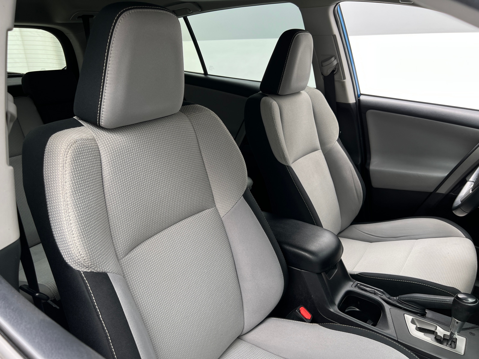 Thumbnail: 2017 Toyota RAV4 - 2