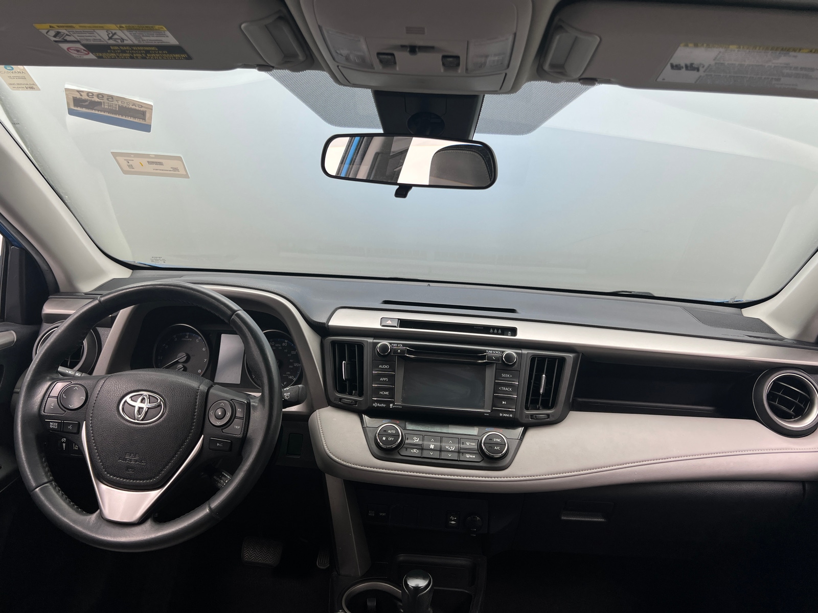 Thumbnail: 2017 Toyota RAV4 - 3