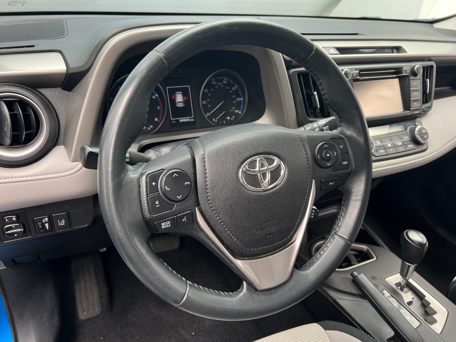 Thumbnail: 2017 Toyota RAV4 - 5
