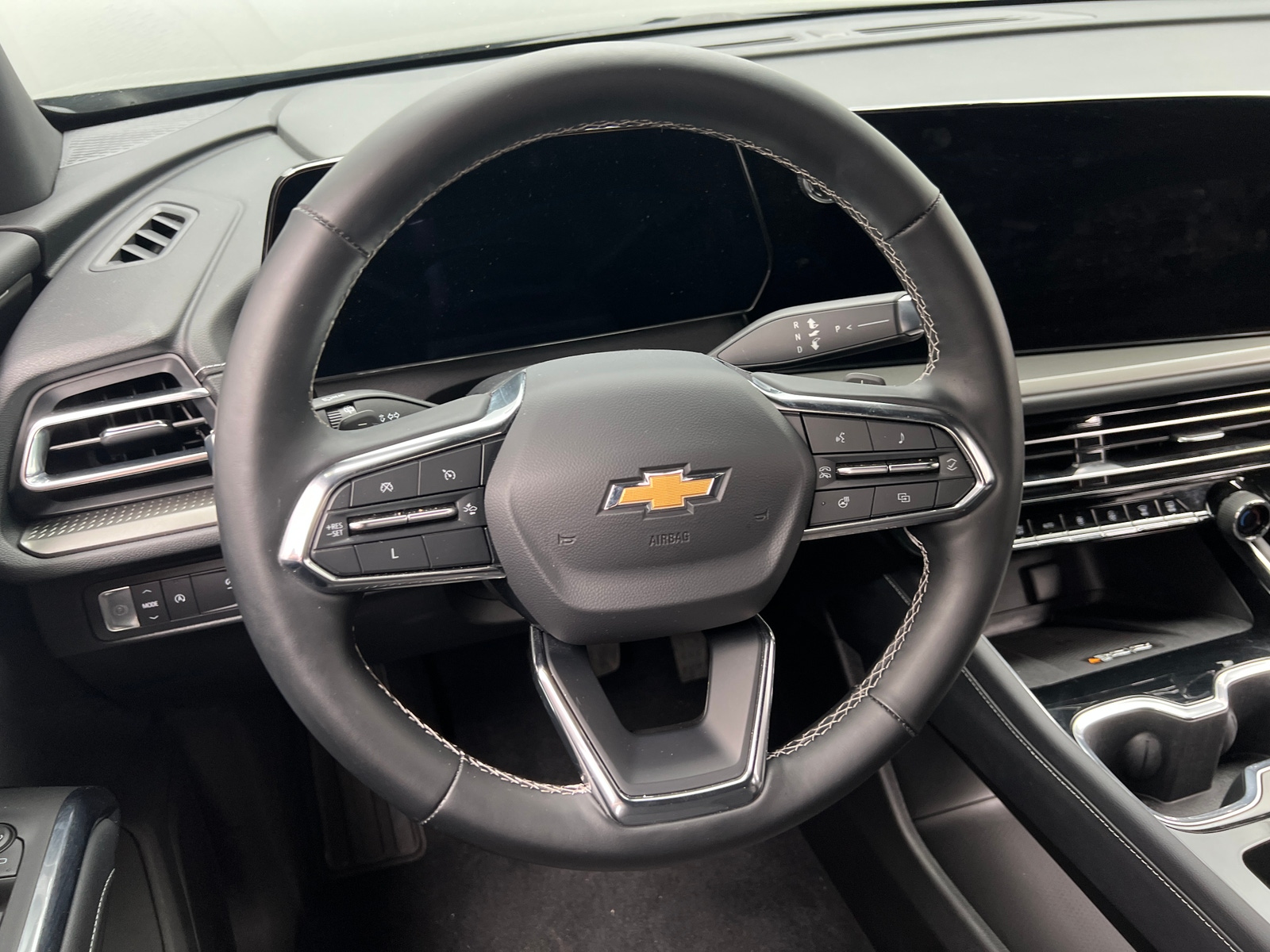 Thumbnail: 2025 Chevrolet Traverse - 5