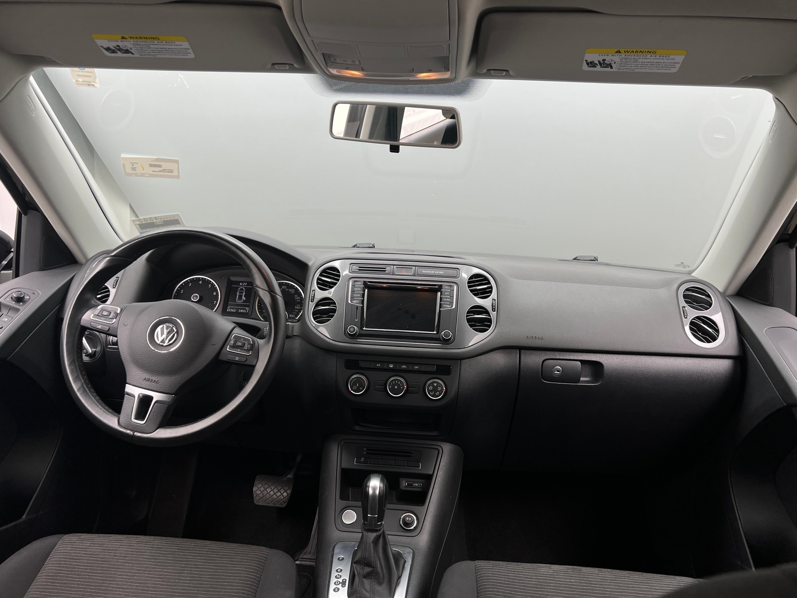Thumbnail: 2017 Volkswagen Tiguan - 3