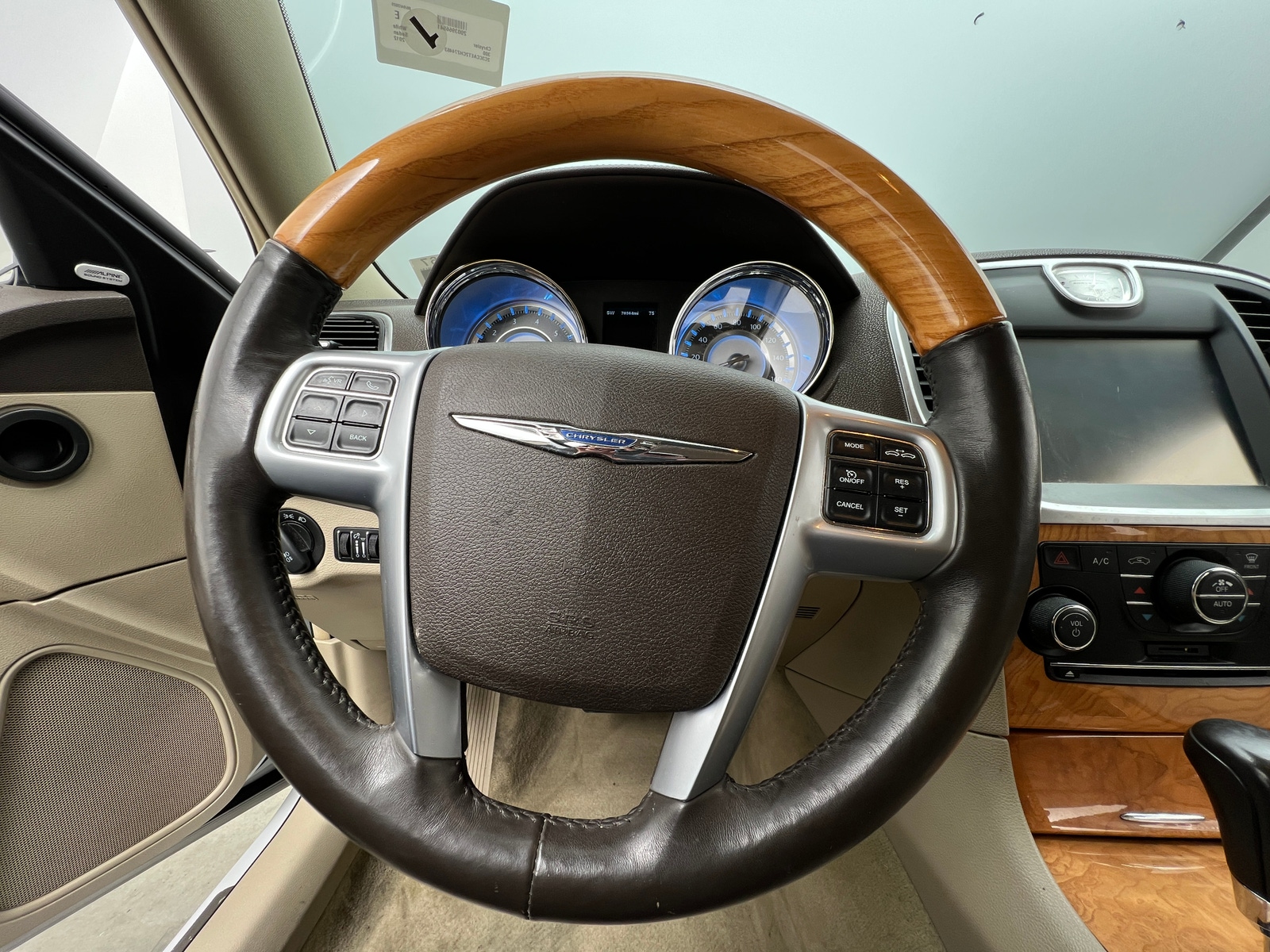Thumbnail: 2012 Chrysler 300 - 4