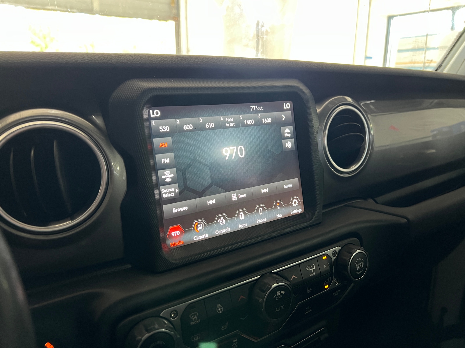 Thumbnail: 2020 Jeep Gladiator - 4