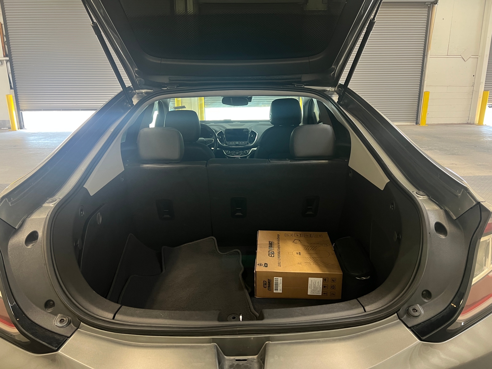 Thumbnail: 2017 Chevrolet Volt - 6