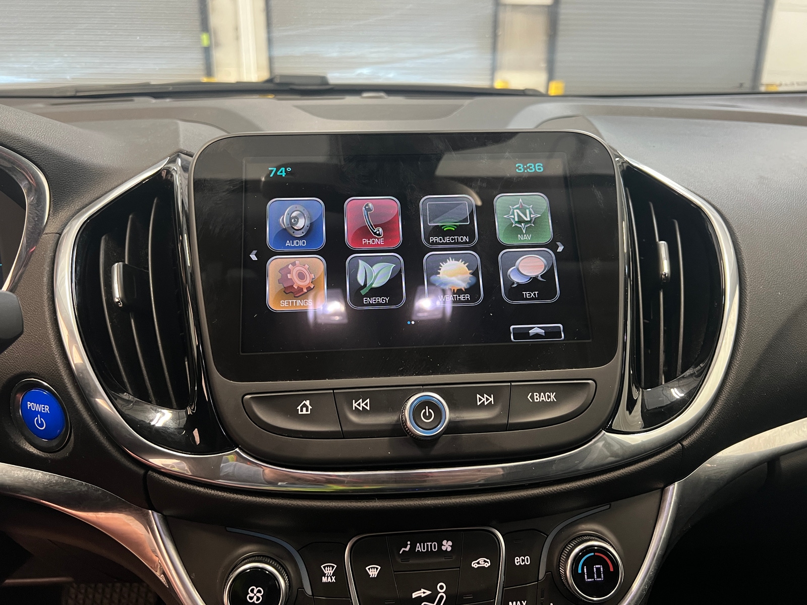 Thumbnail: 2017 Chevrolet Volt - 3