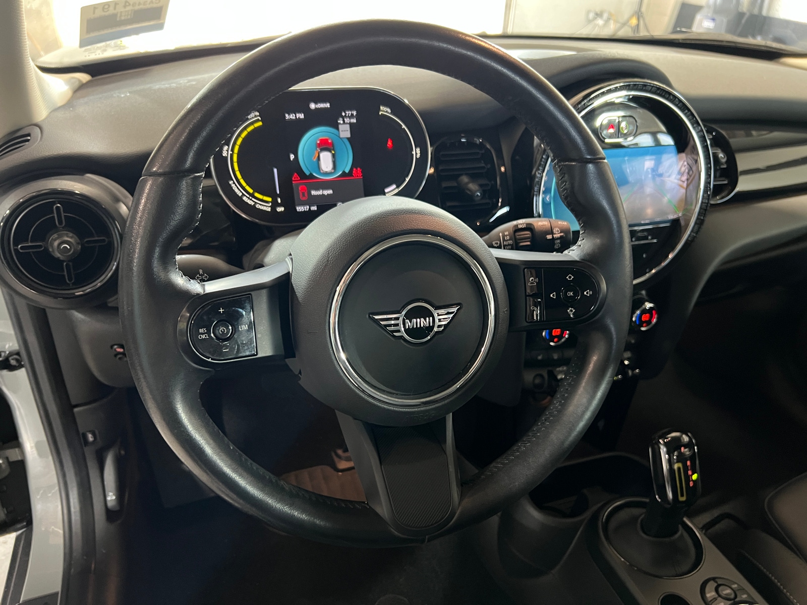 Thumbnail: 2022 MINI Cooper Hardtop - 4