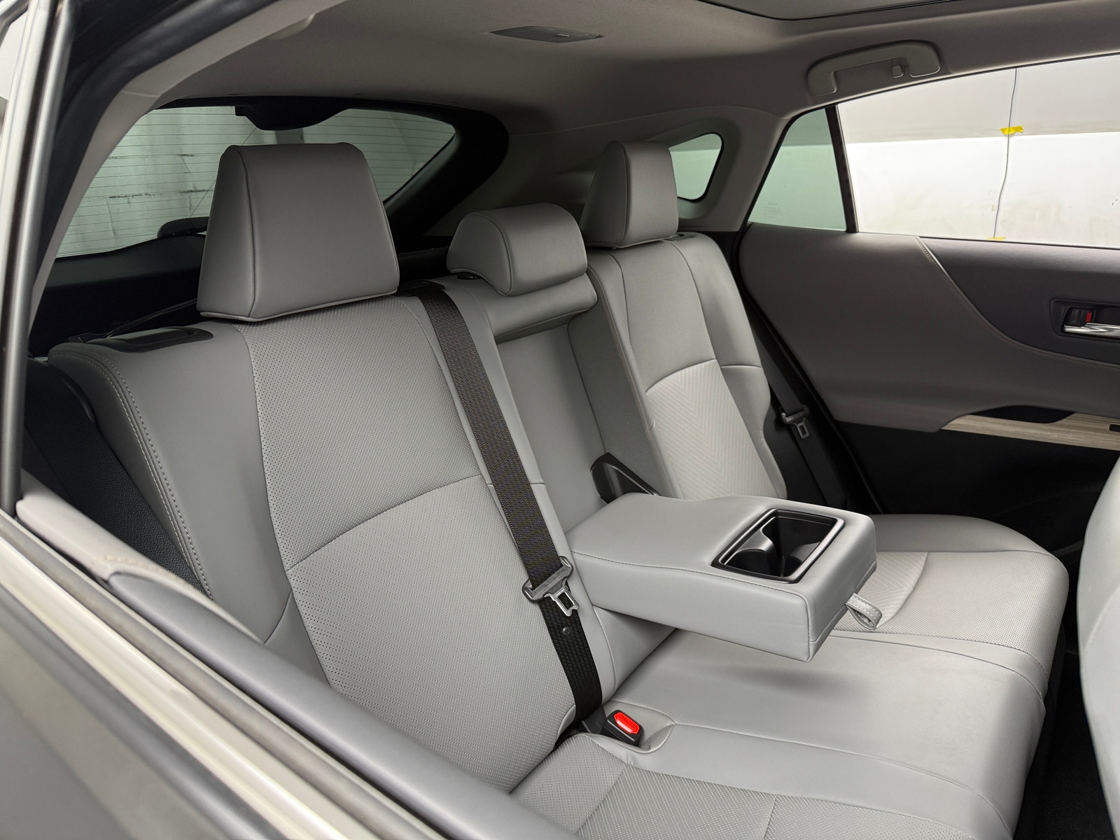 Thumbnail: 2023 Toyota Venza - 6