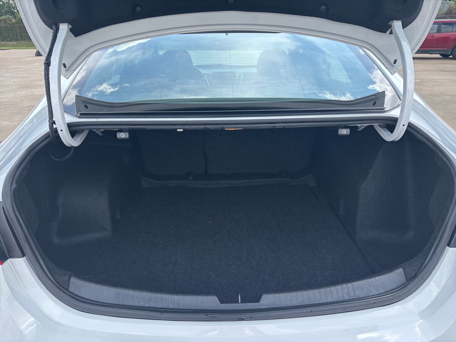 Thumbnail: 2024 Chevrolet Malibu - 6