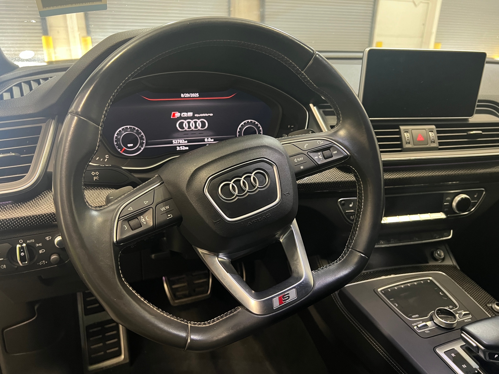 Thumbnail: 2018 Audi SQ5 - 4