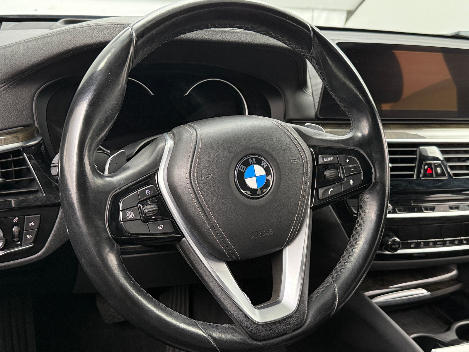 Thumbnail: 2018 BMW 6 Series - 4