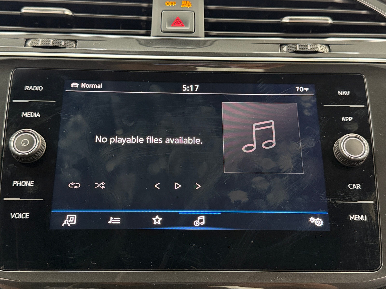 Thumbnail: 2021 Volkswagen Tiguan - 3