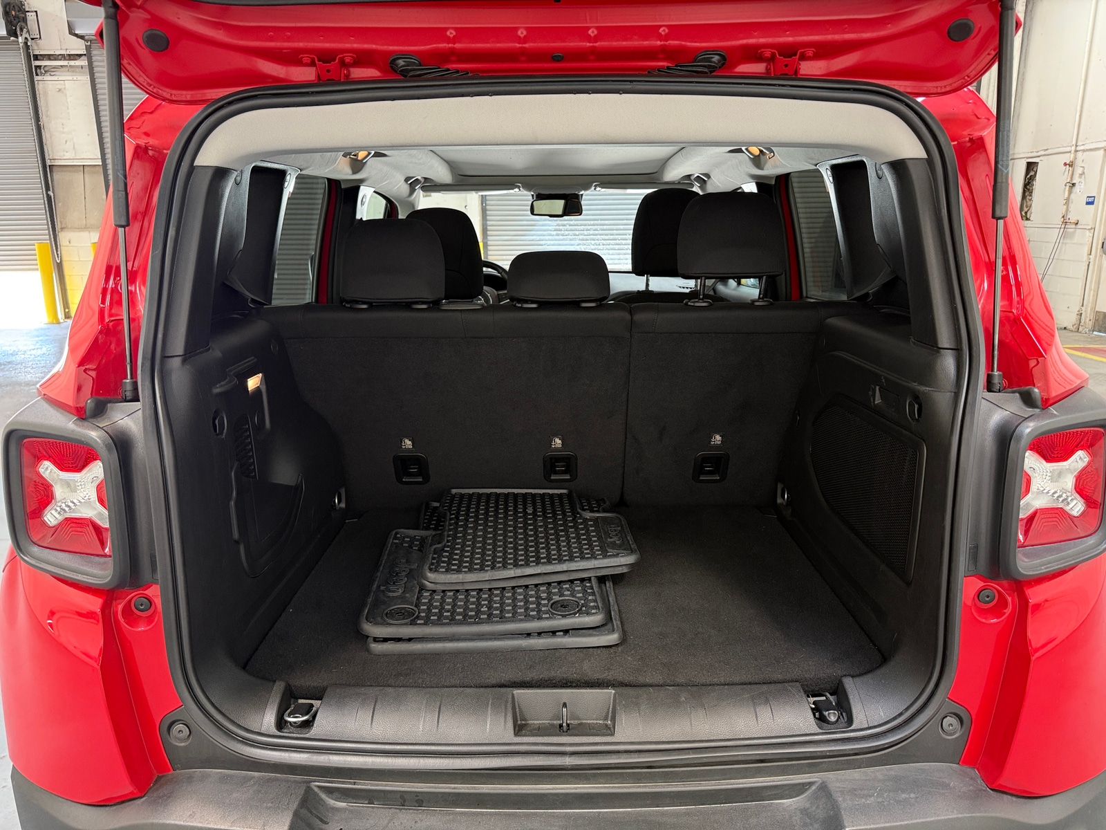 Thumbnail: 2023 Jeep Renegade - 7