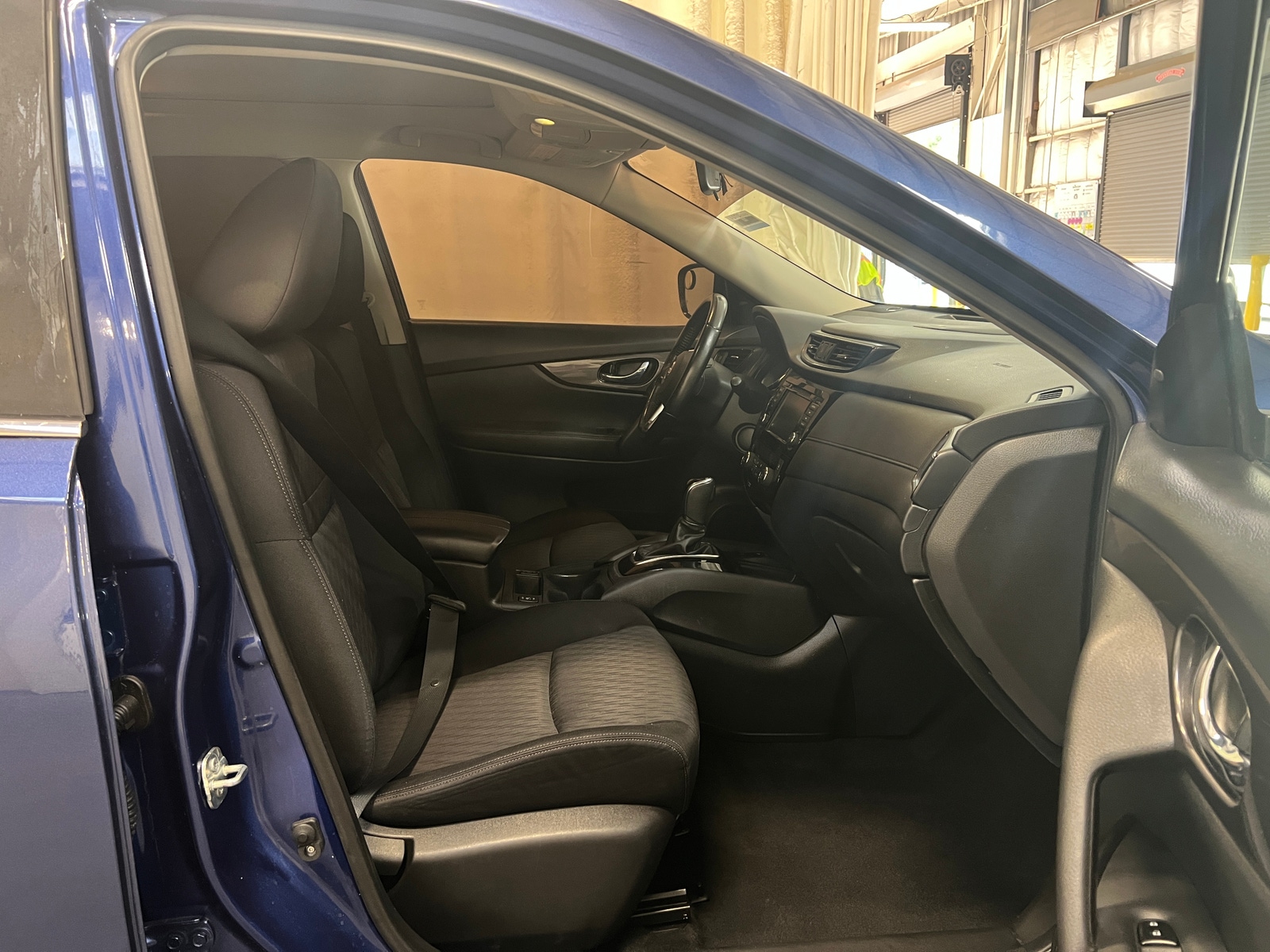 Thumbnail: 2019 Nissan Rogue - 2