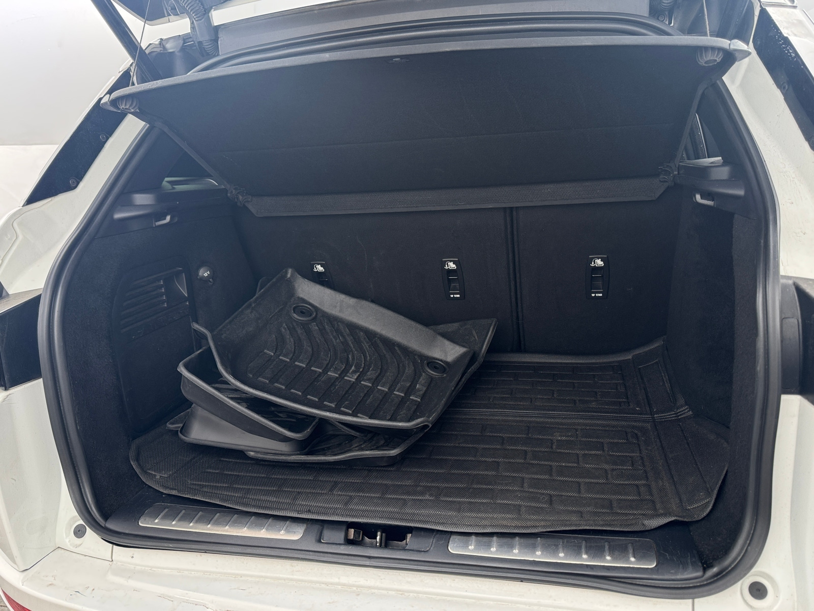Thumbnail: 2016 Land Rover Range Rover Evoque - 6