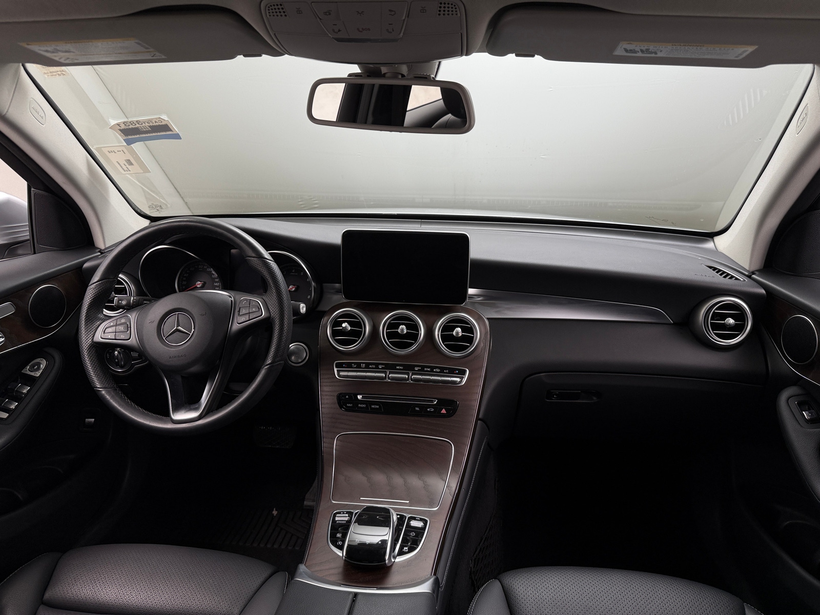 Thumbnail: 2019 Mercedes-Benz GLC - 2