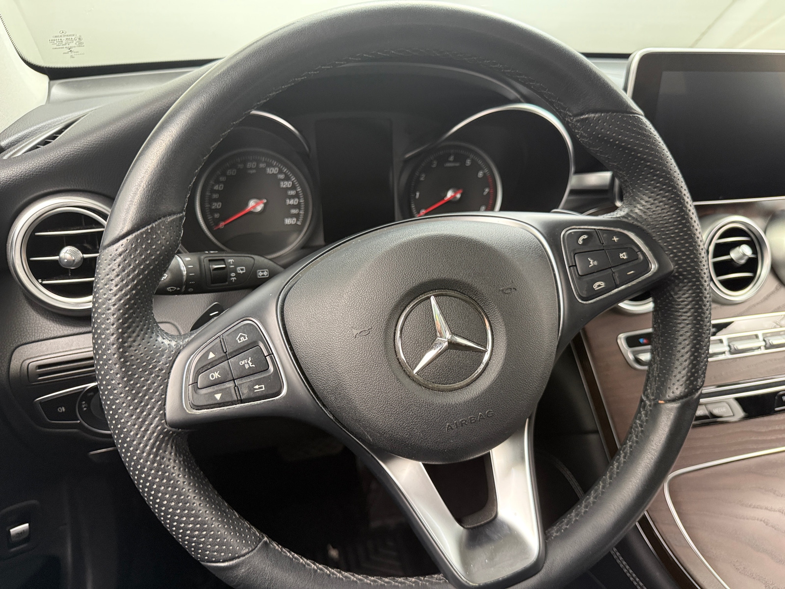Thumbnail: 2019 Mercedes-Benz GLC - 4