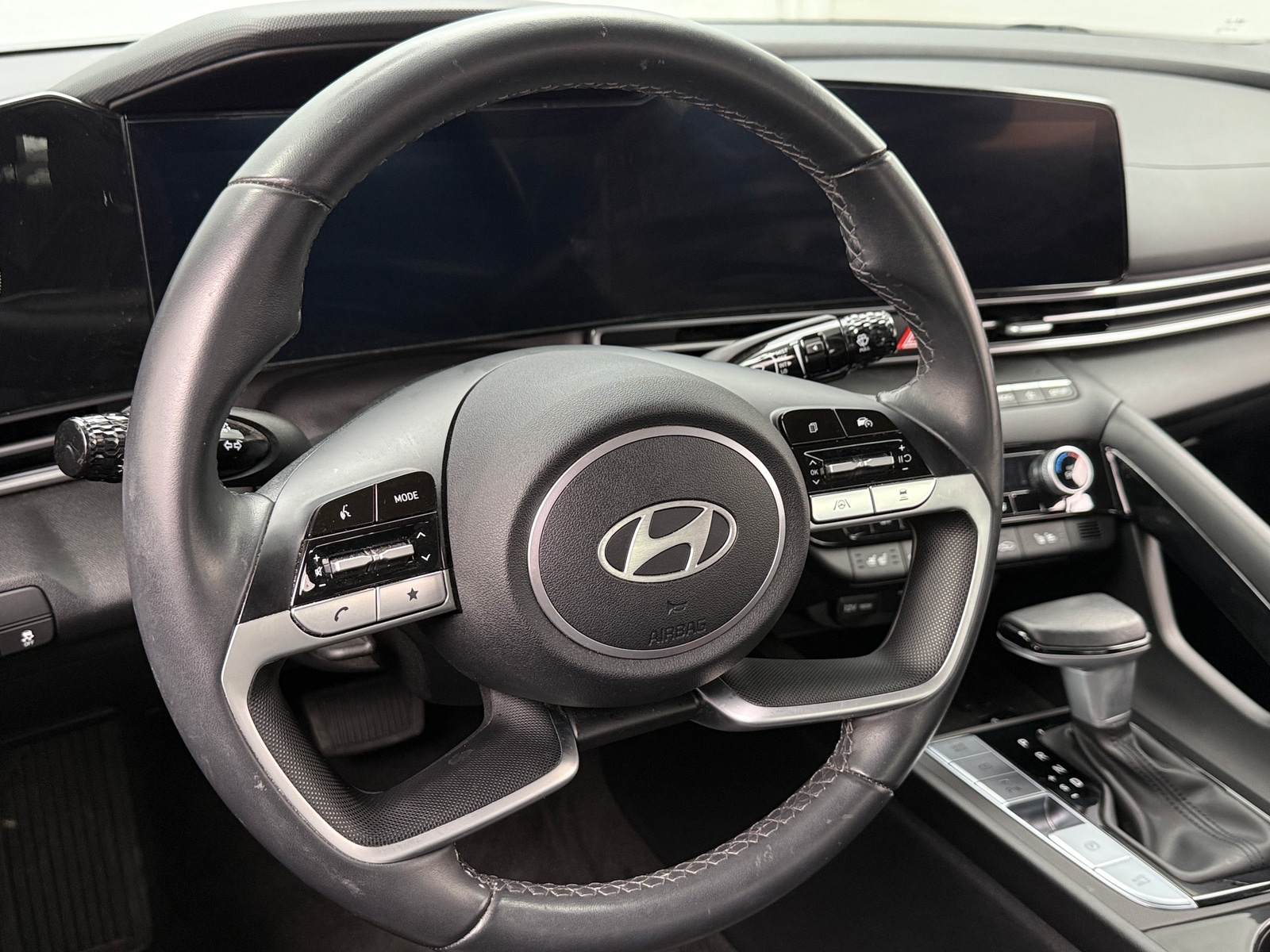 Thumbnail: 2024 Hyundai Elantra - 4