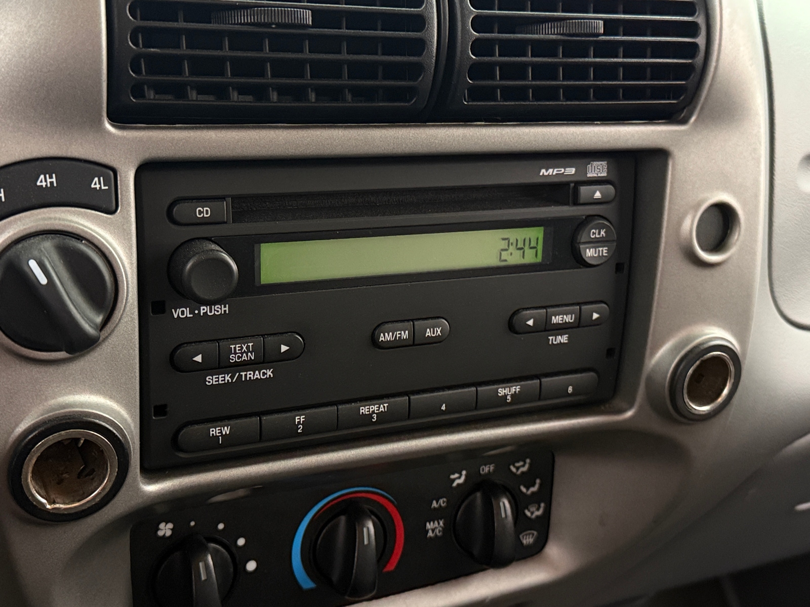 Thumbnail: 2010 Ford Ranger - 4
