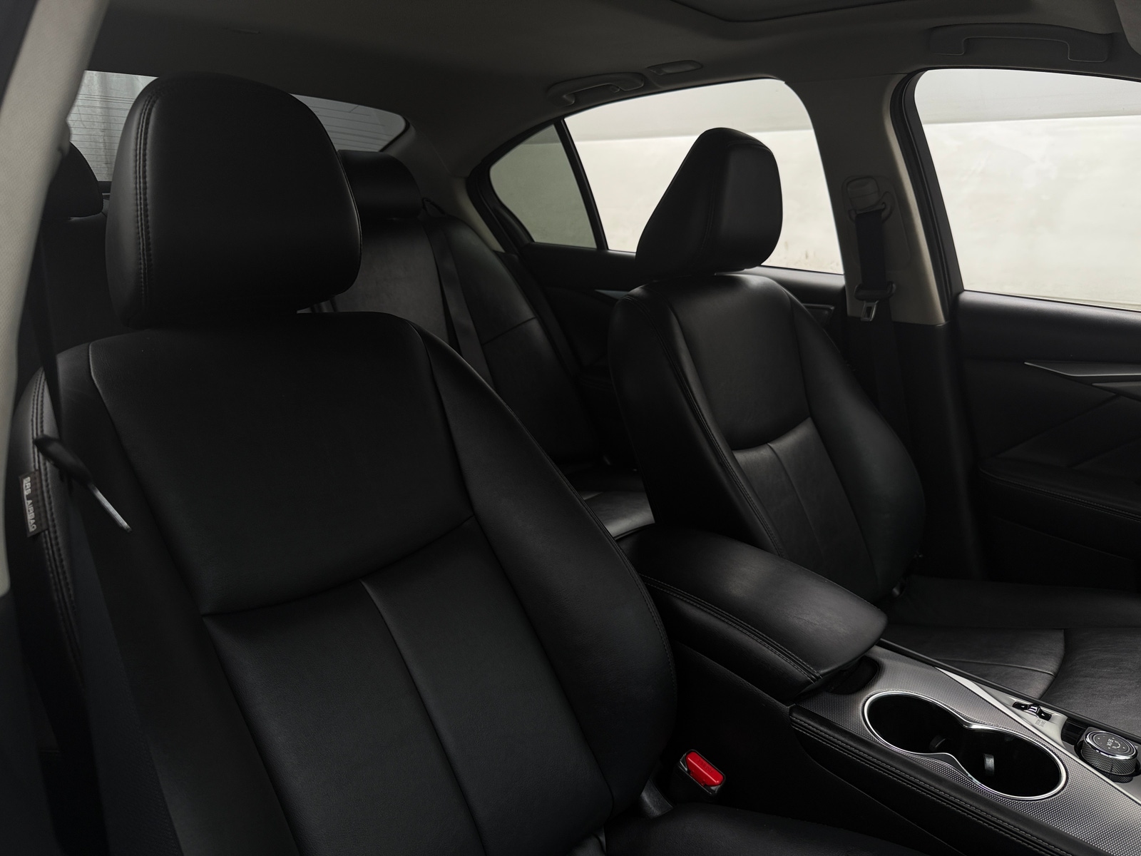 Thumbnail: 2016 INFINITI Q50 - 2