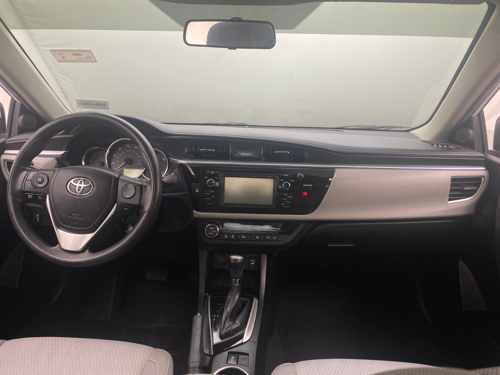 Thumbnail: 2016 Toyota Corolla - 3