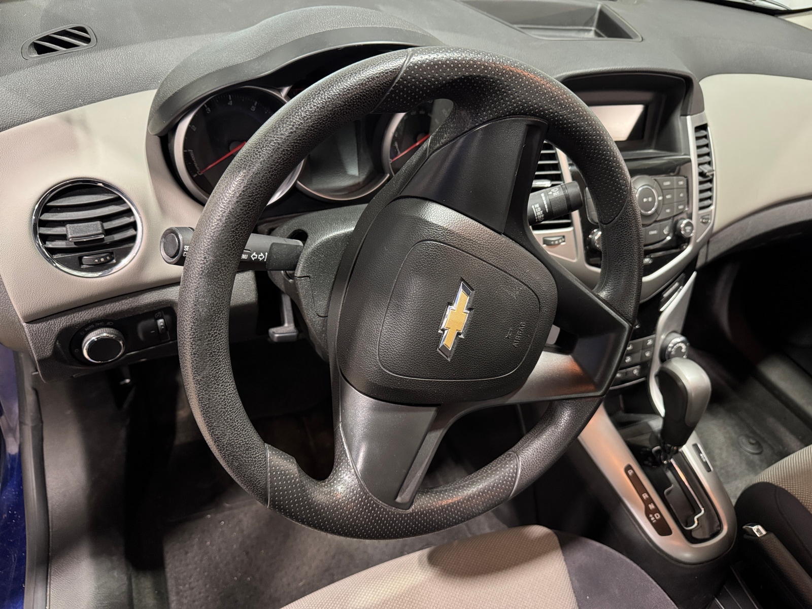 Thumbnail: 2013 Chevrolet Cruze - 4