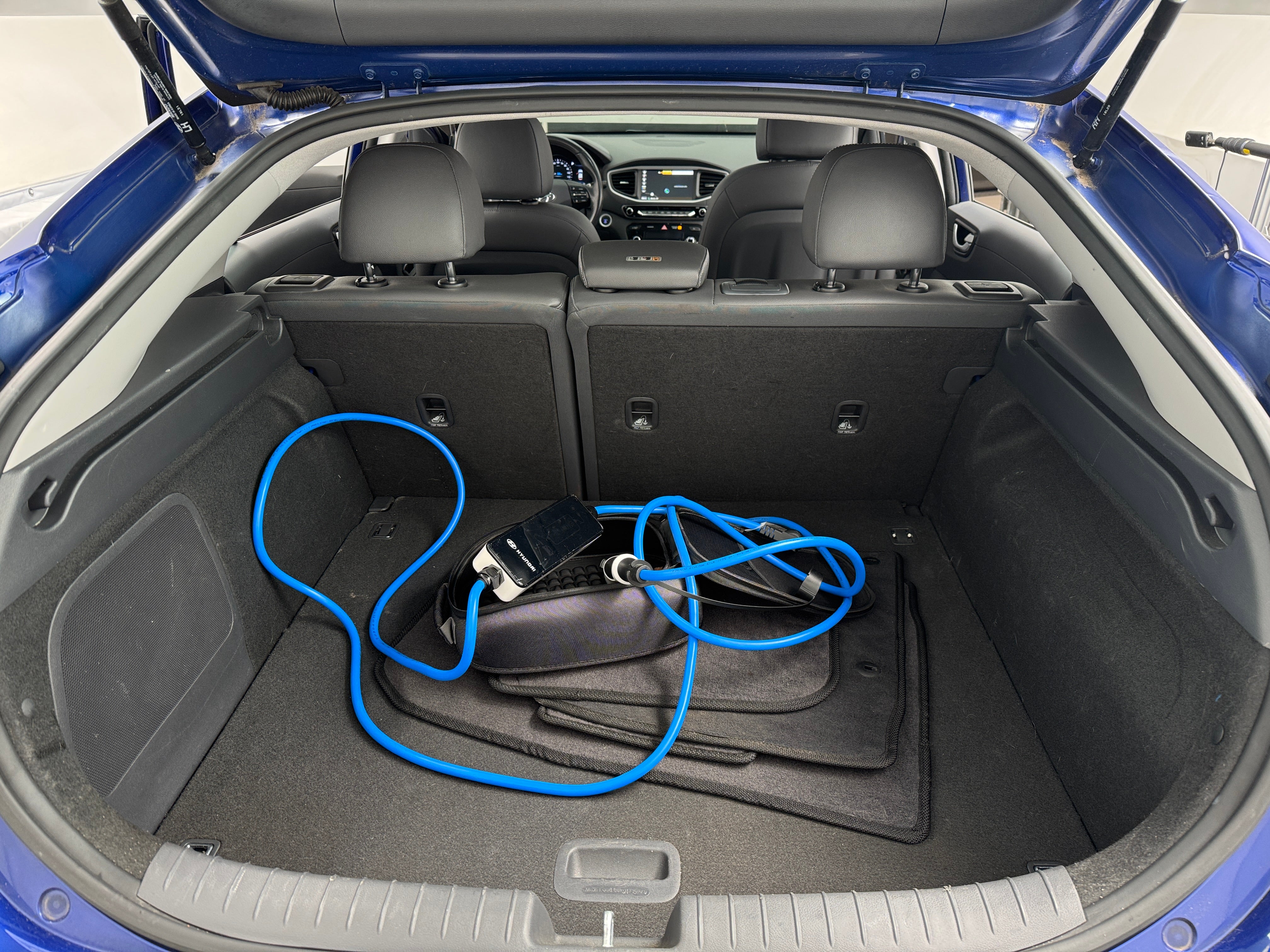 Used 2019 Hyundai Ioniq Limited with VIN KMHC05LH1KU044561 for sale in Oak Creek, WI