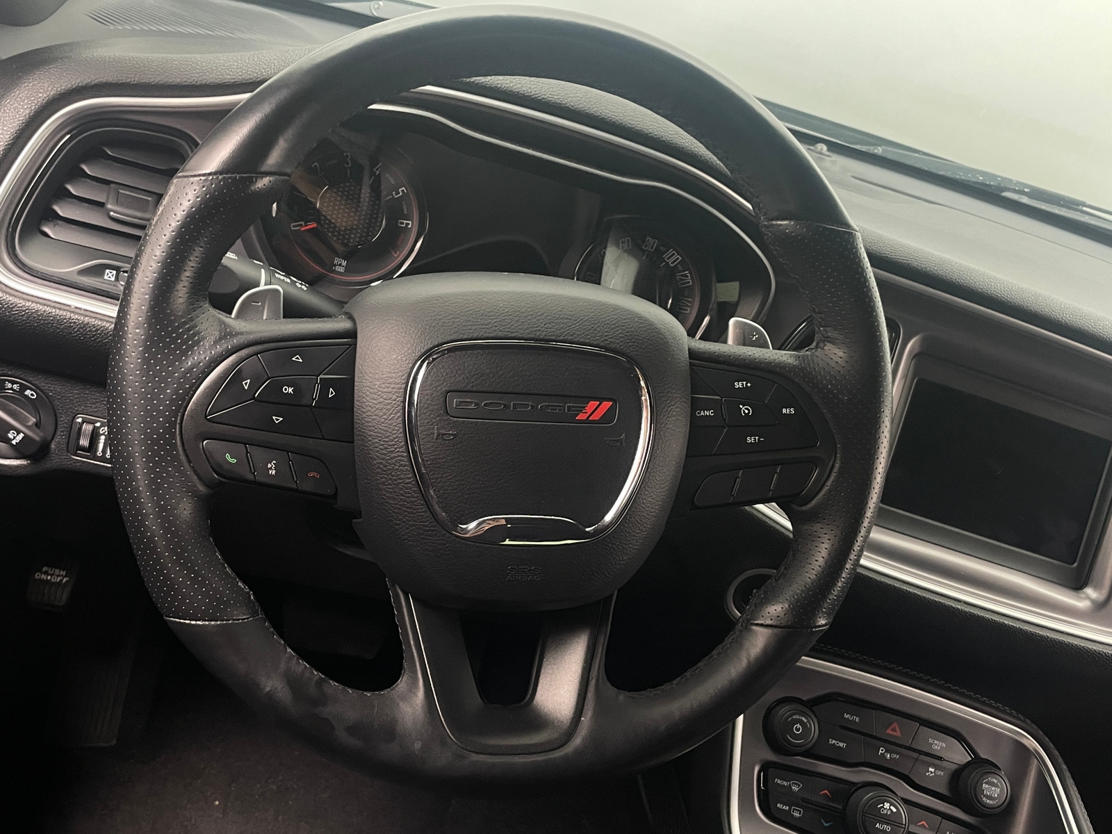 Thumbnail: 2019 Dodge Challenger - 4