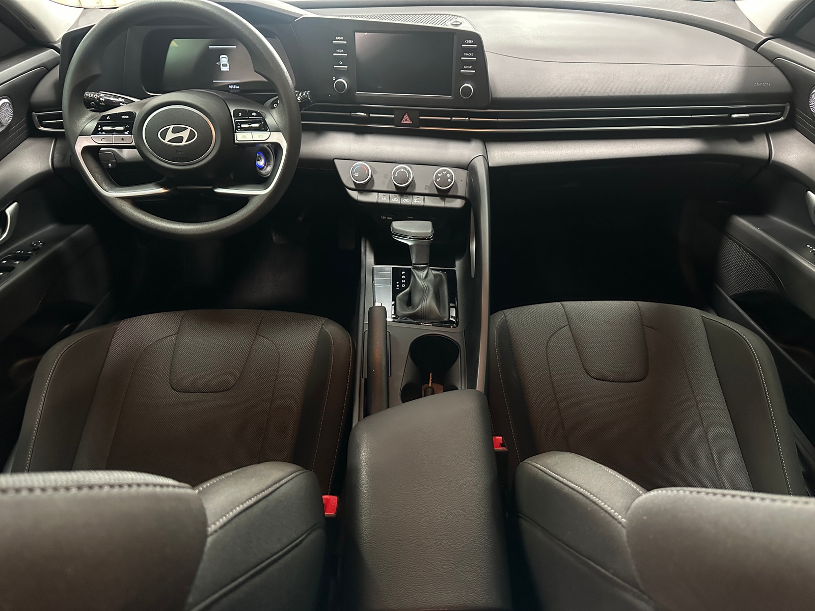 Thumbnail: 2024 Hyundai Elantra - 3